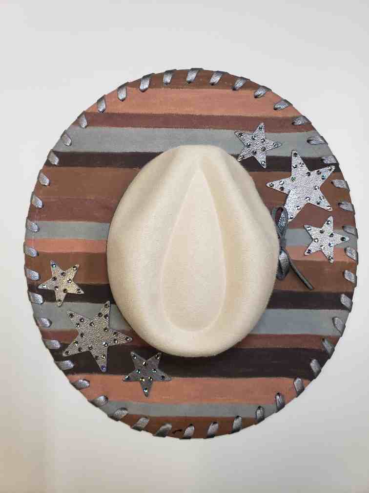 Hat 13